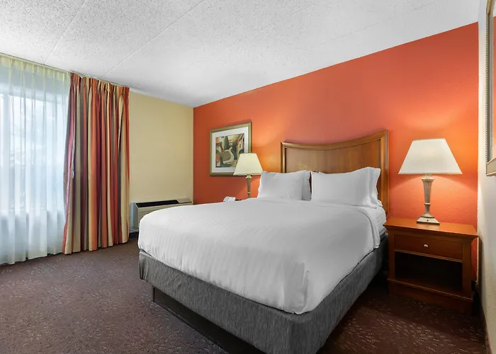 Holiday Inn Express Chicago-Downers Grove By Ihg