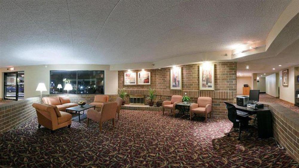 Express Chicago-downers Grove By Ihg