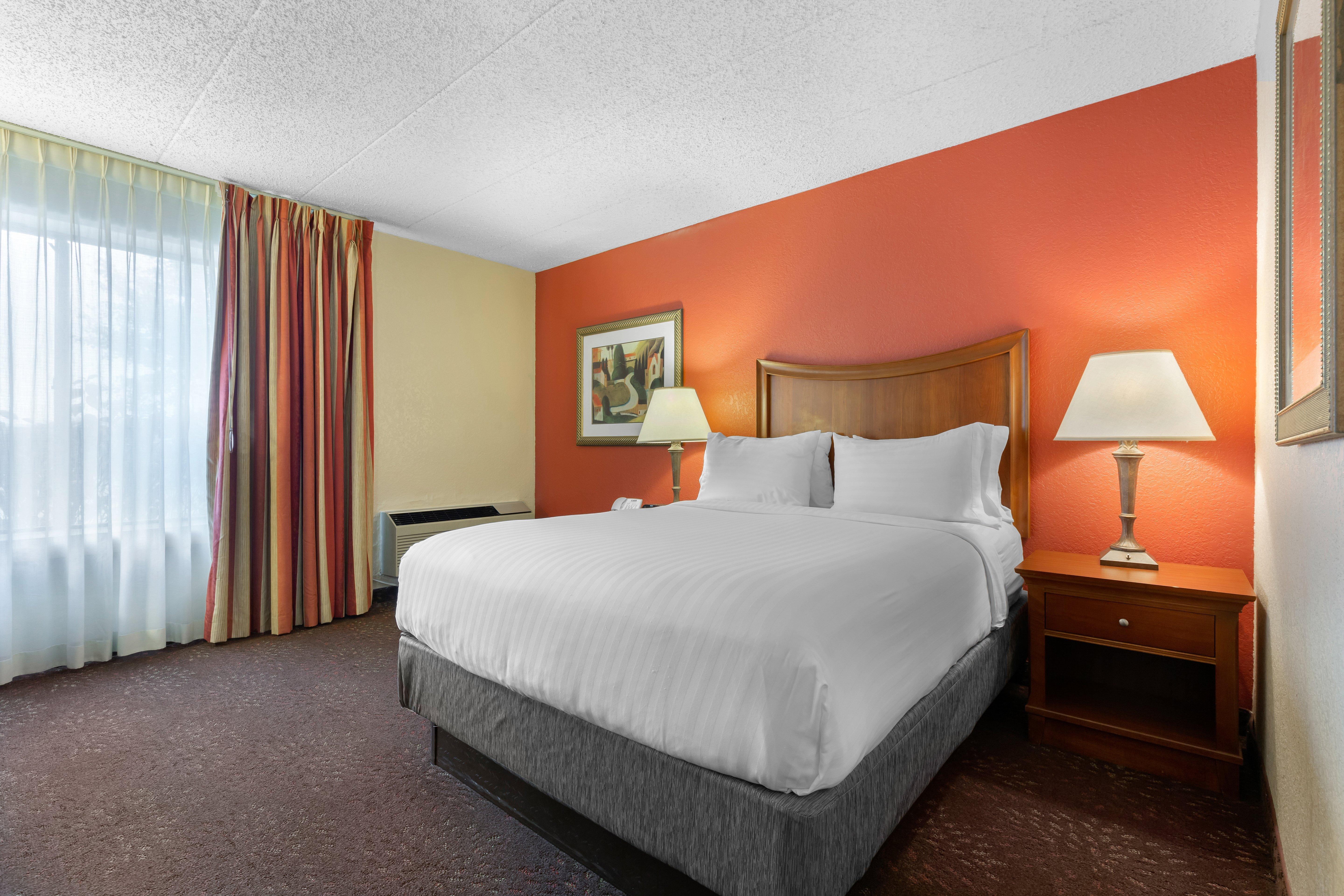 Express Chicago-downers Grove By Ihg