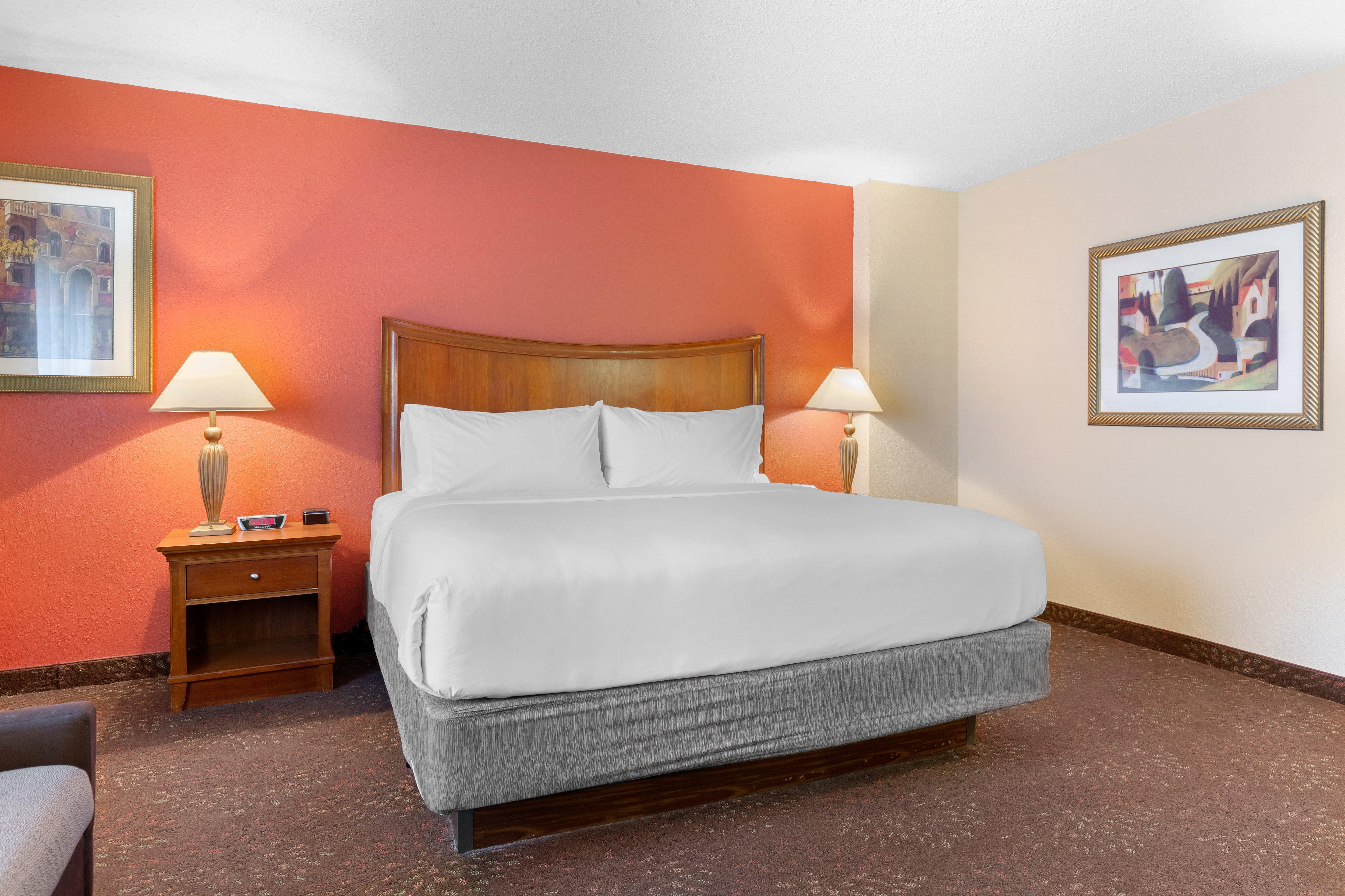 Express Chicago-downers Grove By Ihg 2* Downers Grove