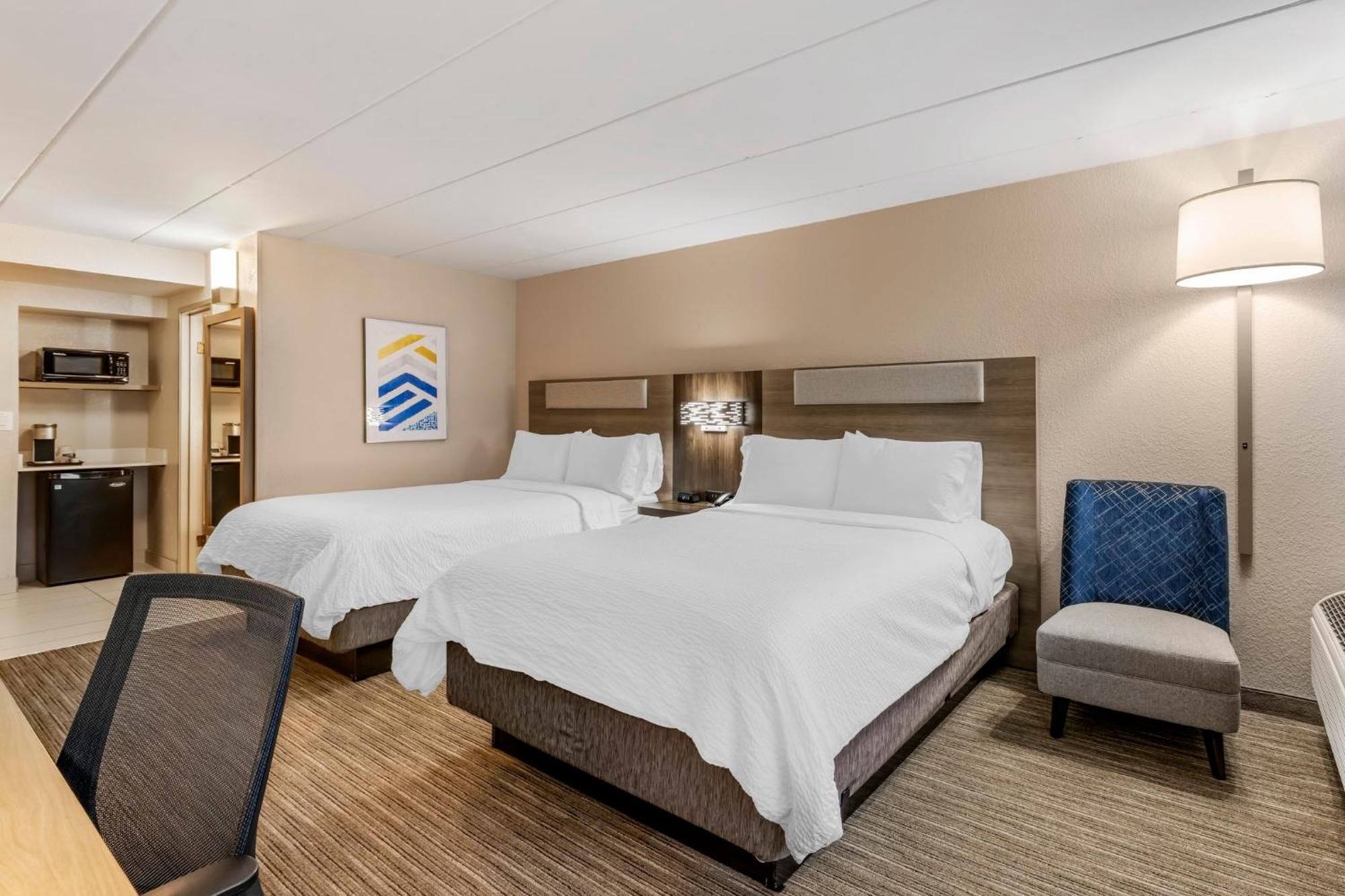 Express Chicago-downers Grove By Ihg