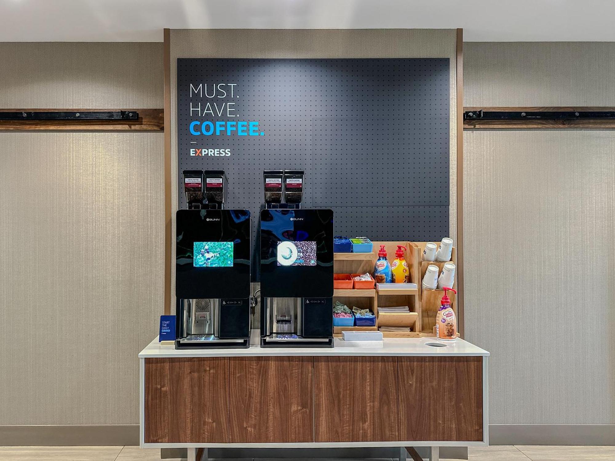 Express Chicago-downers Grove By Ihg Hotel 2*