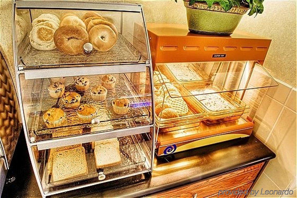 Hotel Express Chicago-downers Grove By Ihg 2*