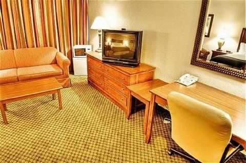 Express Chicago-downers Grove By Ihg Hotel Downers Grove