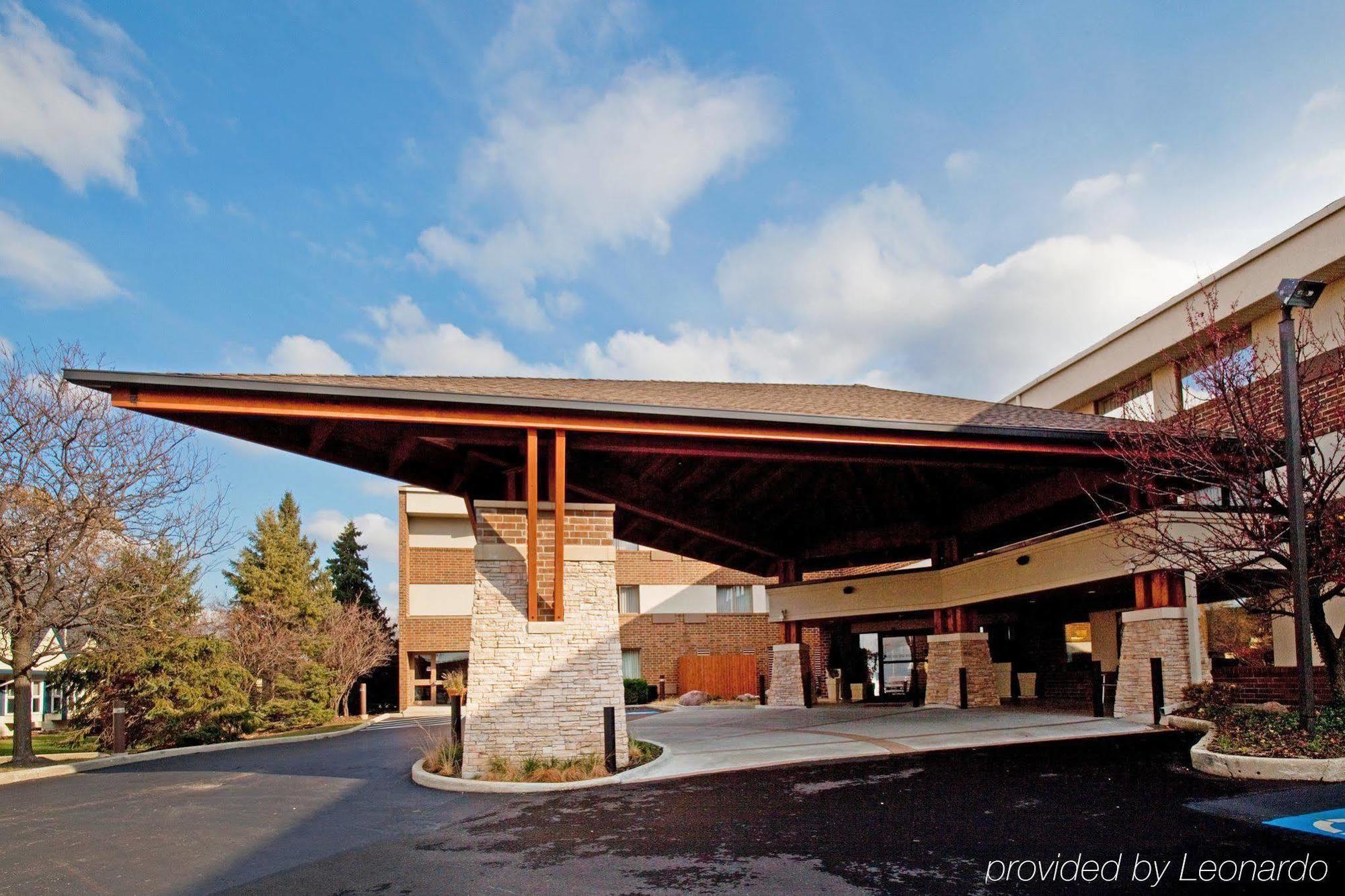 Hotel Express Chicago-downers Grove By Ihg