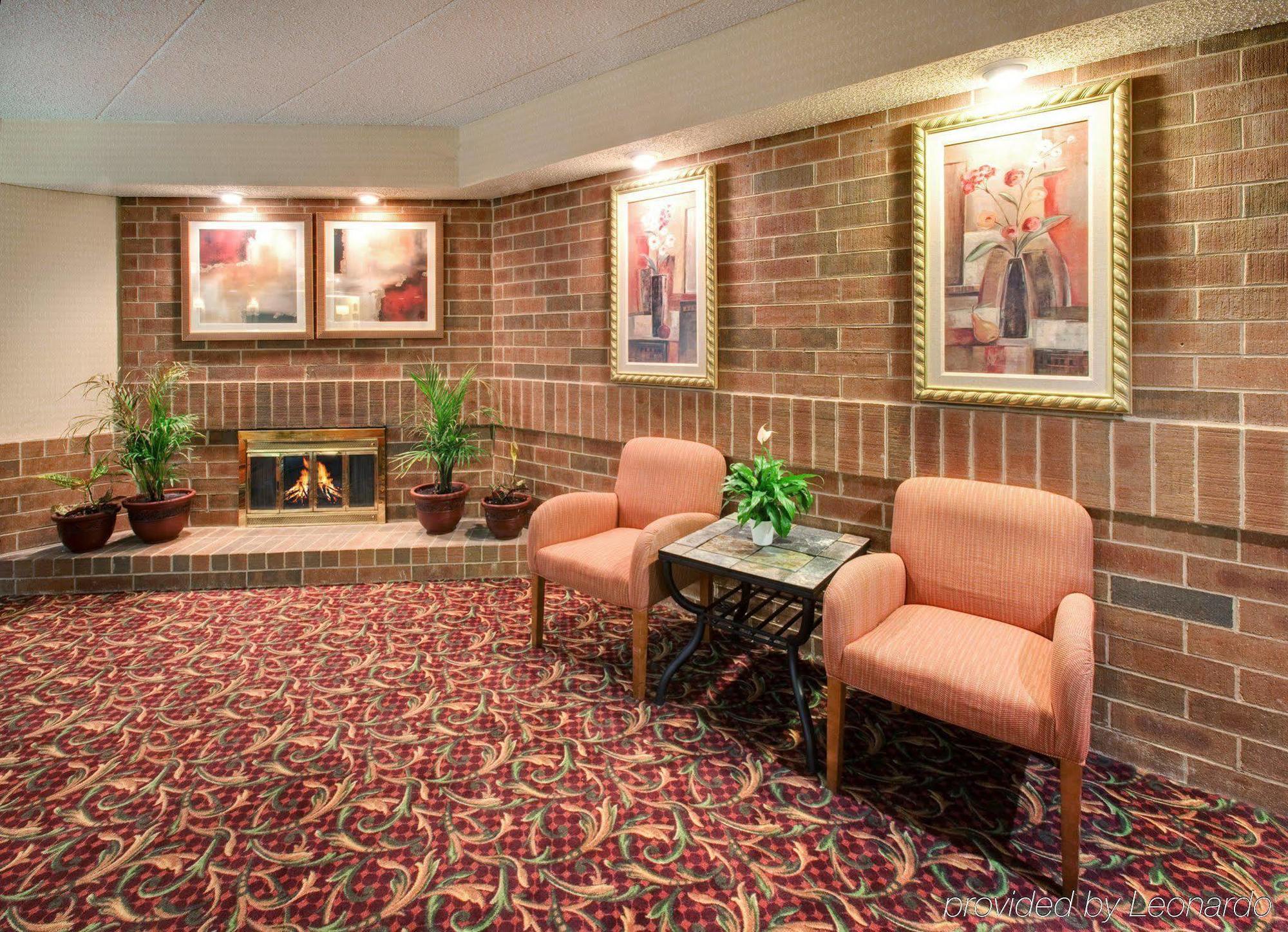 Express Chicago-downers Grove By Ihg 2*