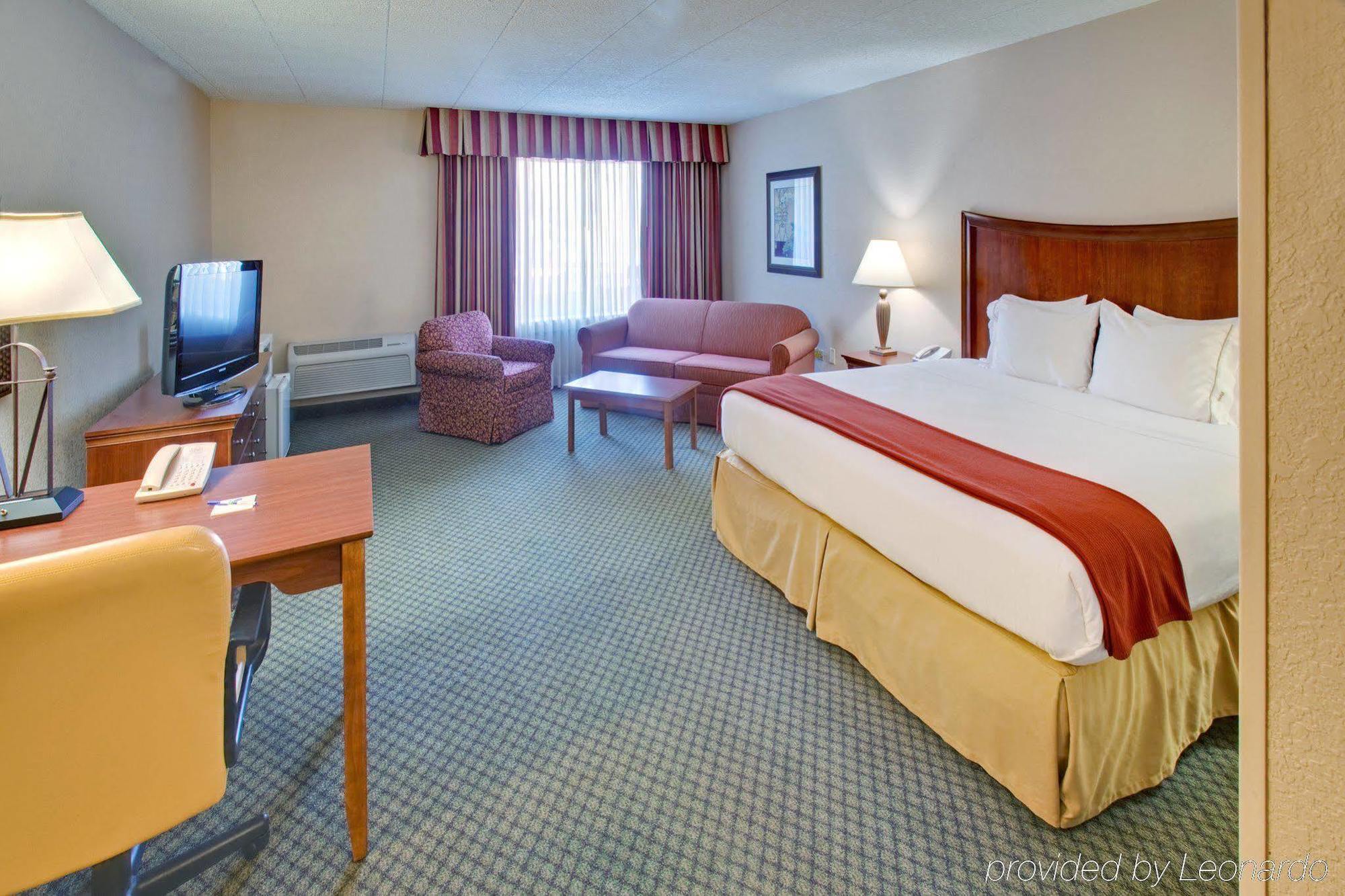 Express Chicago-downers Grove By Ihg