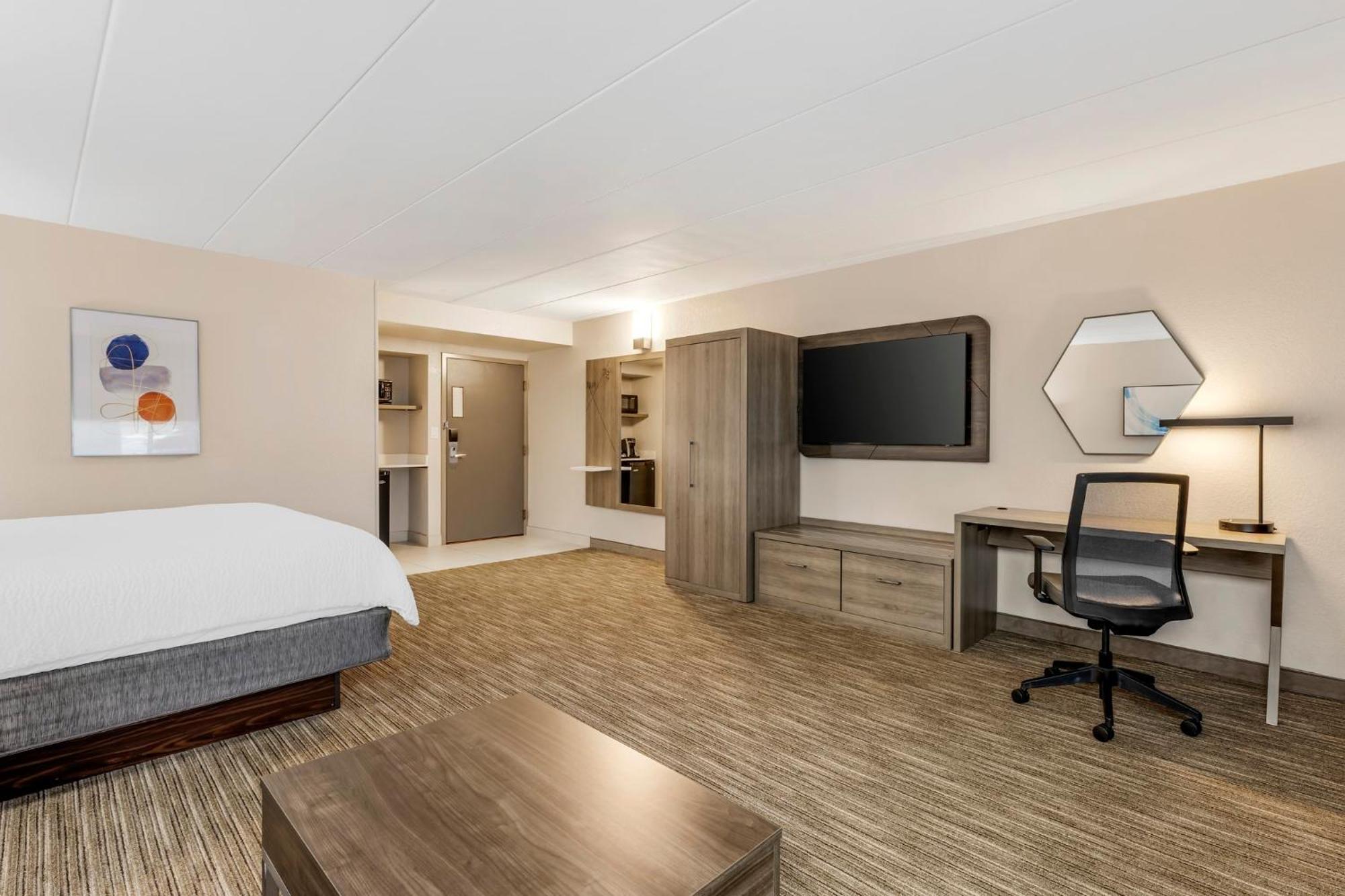 Hotel Express Chicago-downers Grove By Ihg 2*